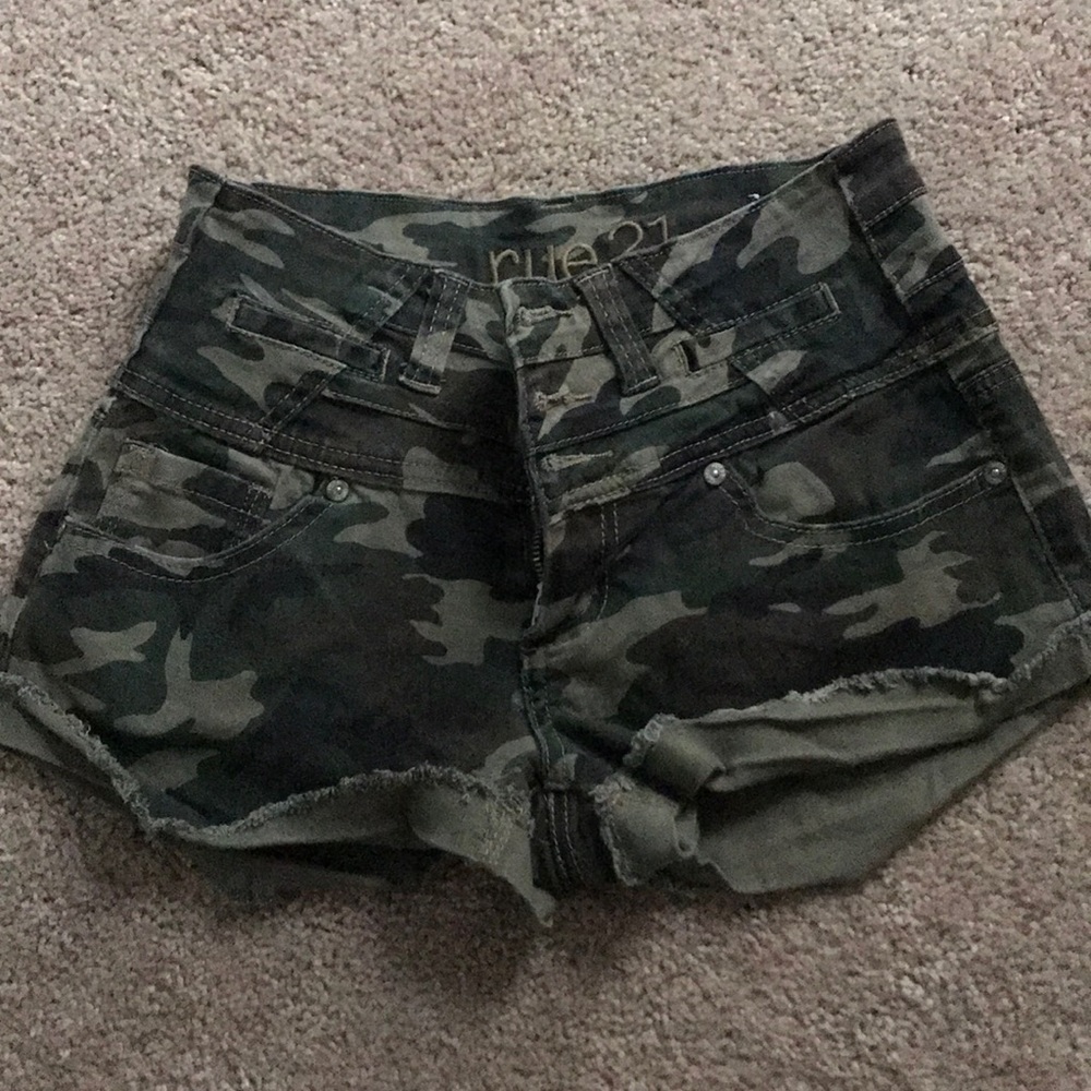 Camo High Wasited Shorts